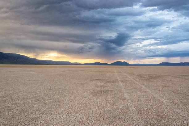 istock Alvord Desert at Sunset 1176849874