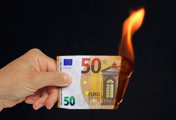 istock Banknote 50 euros hand conceptual 1176939249