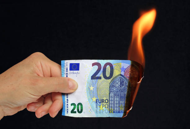 istock Banknote 20 euros hand conceptual 1176939250