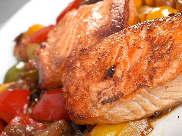 istock Salmon Teriyaki over vegetables 117698488