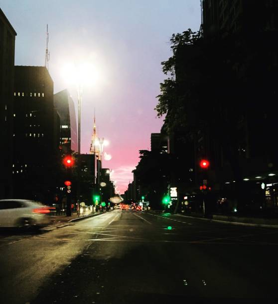 istock Rainy afternoon in the city 1176987731