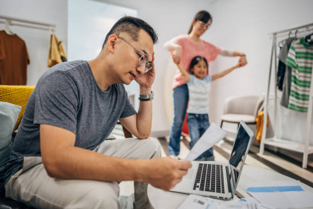 istock Taiwanese family at home 1176999839