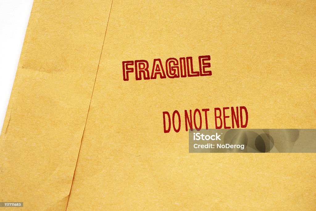 Versand Umschlag mit zerbrechlichen stamp - Lizenzfrei Briefumschlag Stock-Foto