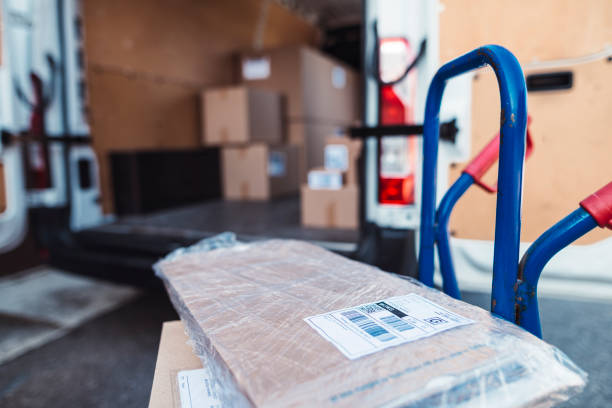 istock Delivery van full of packages 1177117359