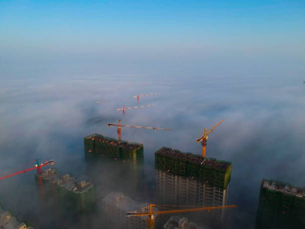 istock The fog in the city 1177141483