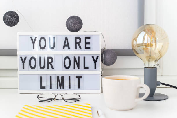 istock Motivational phrase on the desktop for success 1177167548