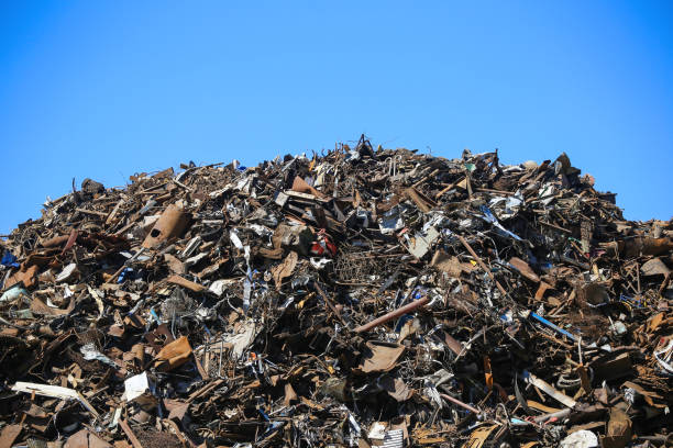 istock Mountain of scrap metal 1177174415