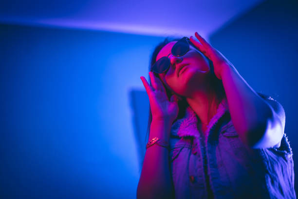 istock Beautiful woman in retro wave 1177220816