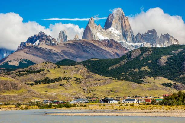 River near El Chalten and panorama with Fitz Roy mountain at Los Glaciares National Park River Rio de las Vueltas near El Chalten town and mountain panorama with Fitz Roy peak at Los Glaciares National Park, Argentina mt fitzroy photos stock pictures, royalty-free photos & images