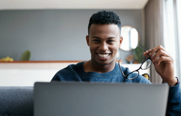 istock Job hunting is easy when you do it online 1177242998