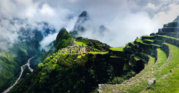 machu picchu mozzafiato - machu picchu foto e immagini stock