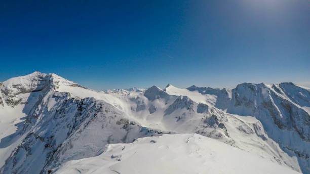 istock Heiligenblut - Panorama of snowy mountains 1177262216