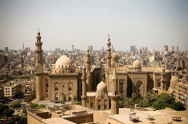 el cairo, egipto - cairo egypt mosque minaret fotografías e imágenes de stock