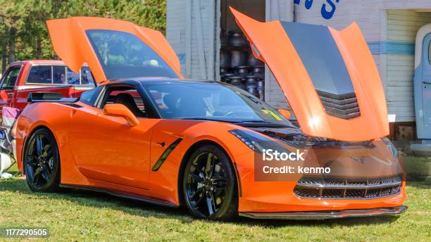 2019 Chevrolet Corvette Stingray Foto de stock y más banco de imágenes de  Chevrolet Corvette Stingray - Chevrolet Corvette Stingray, Chevrolet  Corvette, 2019 - iStock