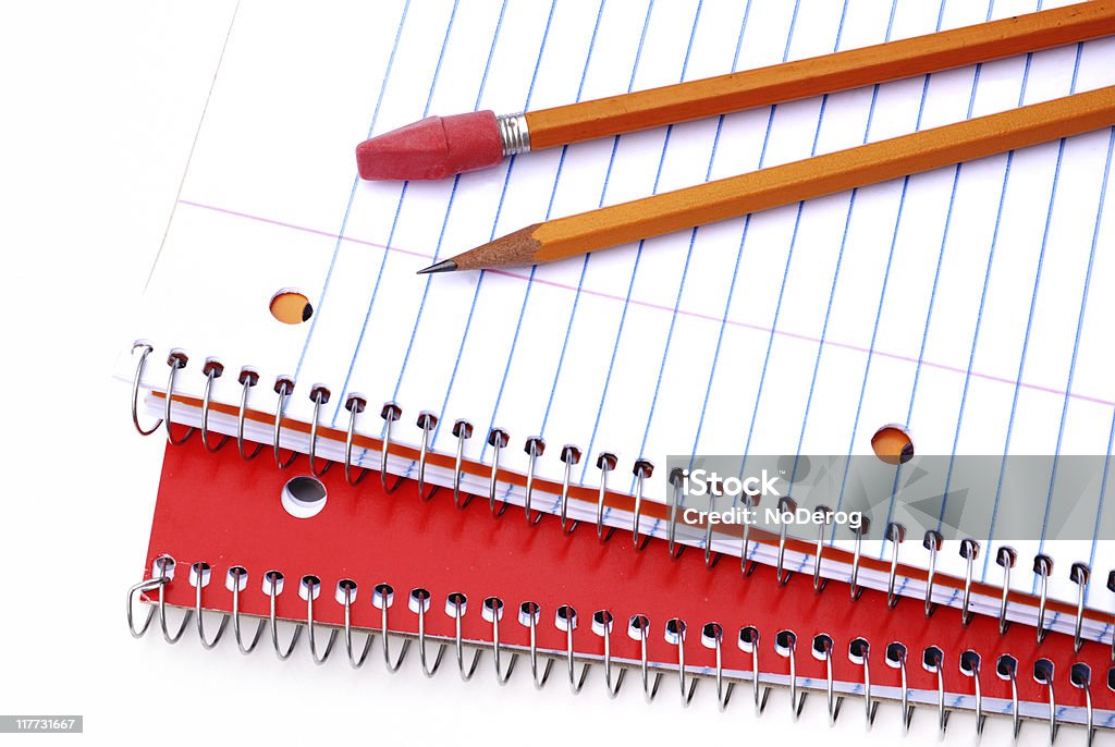 Spirala notebooków i ołówki - Zbiór zdjęć royalty-free (Artykuł biurowy)