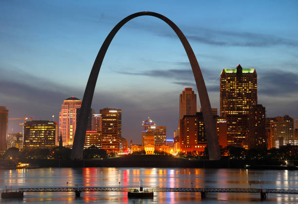 istock St. Louis Skyline at Sunset, Missouri 1177327355