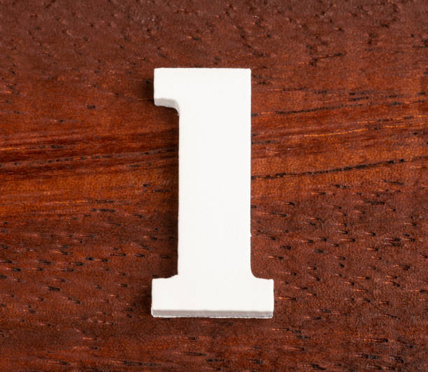 istock l - lowercase letter. Piece in wood 1177333792