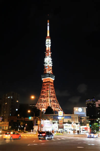 tokyo tower di notte - tokyo tower - deck surveillance contemplation tokyo prefecture foto e immagini stock