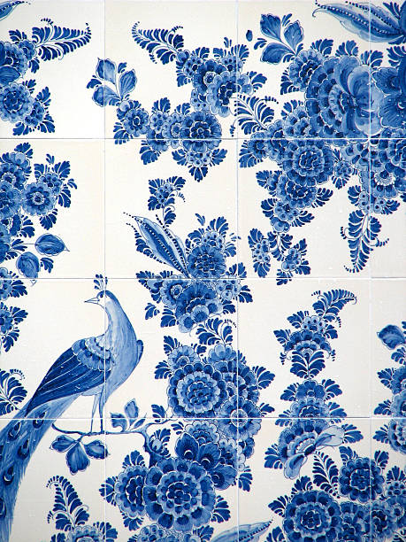 holandés baldosas azul - pájaro azulejo fotografías e imágenes de stock