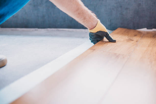 istock Laying a new laminate with a wooden pattern 1177387669