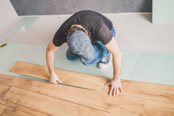 istock The rules and secrets of laying laminate with lock fastening 1177388493