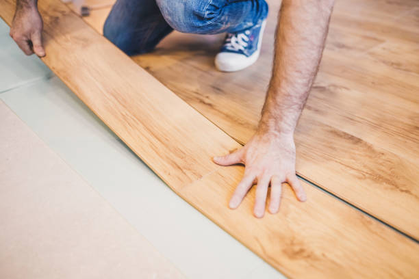 istock The rules and secrets of laying laminate with lock fastening 1177388583