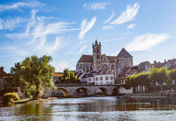 Moret On Loing The Bridge at Moret Sur Loing which features in several of the impressionist paintings of Alfred Sisley impressionism photos stock pictures, royalty-free photos & images