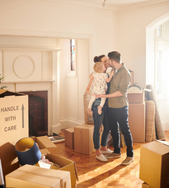 istock new home kiss 1177460123