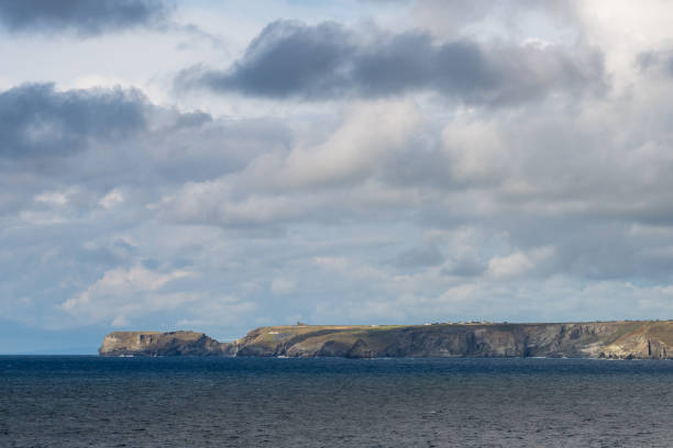 istock Looking towards Tintagel under stormy skies 1177484308