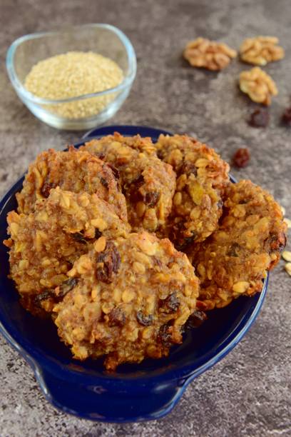 istock Quinoa oat raisin walnut cookies 1177496466