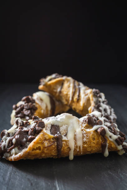 istock Italian cannoli pastry 1177532122