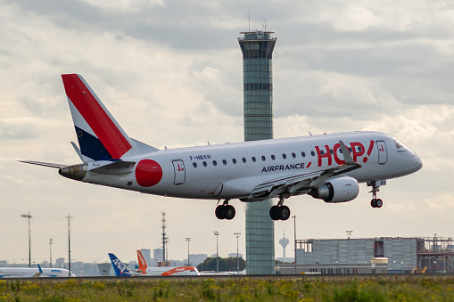F-HBXH, 23 September 2019, Embraer ERJ-170STD-17000307 landing at Paris Roissy Charles de Gaulle airport at the end of the Air France flight AF7535 from Pau