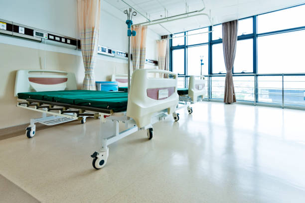 istock Hospital ward with beds and tables 1177550143
