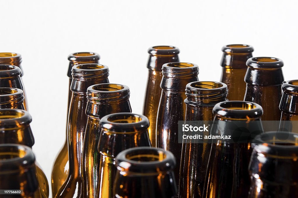 Botellas de cerveza - Foto de stock de Bebida libre de derechos