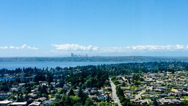 istock Seattle skyline in the daytime 1177577922