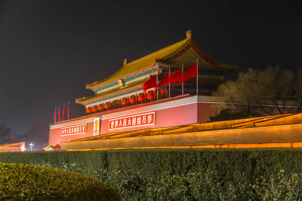 porte de tiananmen de la cité interdite,pékin,chine. - flag china chinese flag majestic photos et images de collection