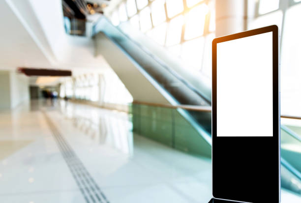 istock Touch display kiosk in shopping mall 1177624063