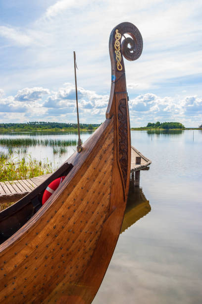 istock Bow of a Viking ship 1177644146