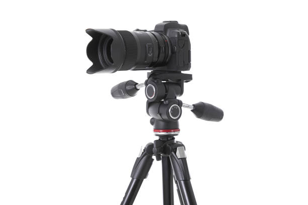 istock Side-view of professional camera device on tripod isolated 1177656334