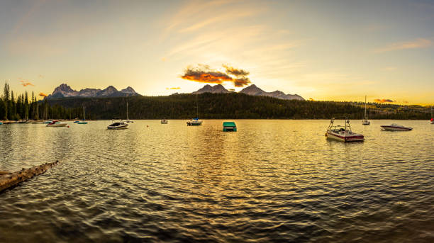 istock Redfish Lake Pano Sunset 1177688859