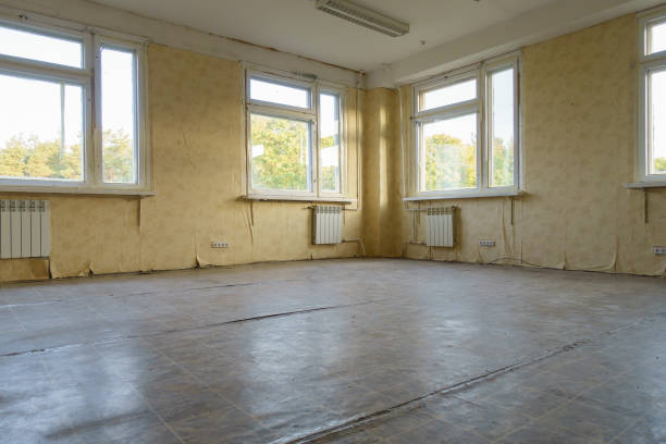 istock room in the apartment that needs repair 1177693904