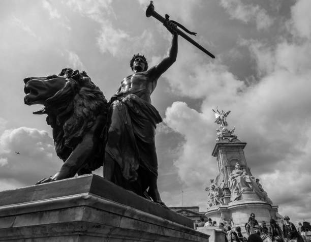 istock The Queen Victoria Memorial 1177705615