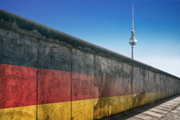 berlin wall berlin wall against a blue sky east germany photos stock pictures, royalty-free photos & images
