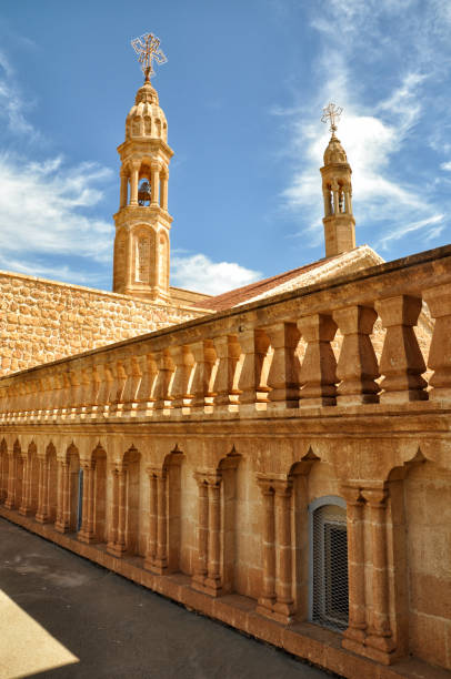 mor gabriel kloster in midyat, mardin. ein wichtiger tempel für asurianer. - midyat stock-fotos und bilder