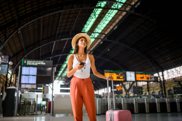 istock Young woman using the phone 1177722370