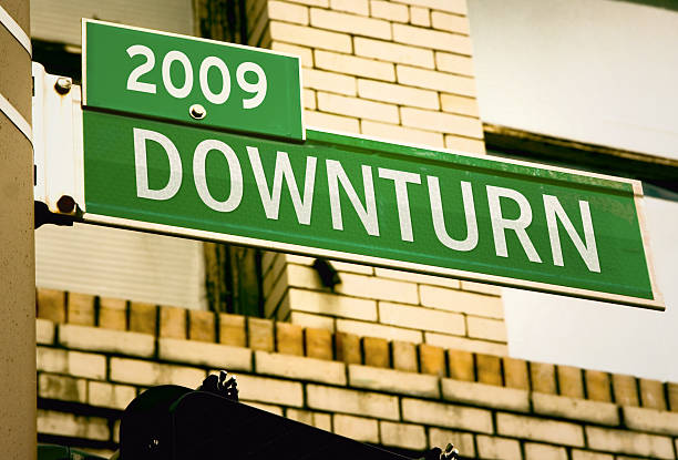 istock Downturn 2009 Road Sign 117774784