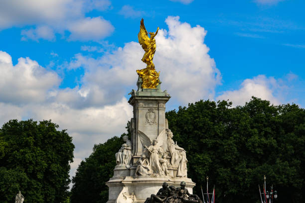 istock Queen Victoria Memorial 1177776100
