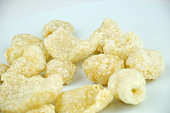 crispy-pork-rinds-auch-bekannt-als-chicharrones-snack-und-vorspeise.jpg?b=1&s=170x170&k=20&c=J13BzkB6yWuGYGhi2PbC2_EcRqo6mHiVfGNHVhBOC-U=
