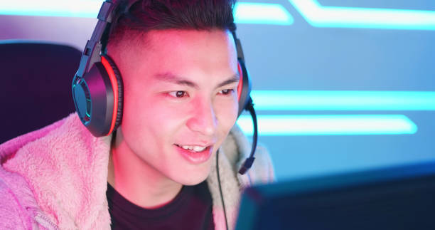 istock Young Asian cyber sport gamer 1177875561