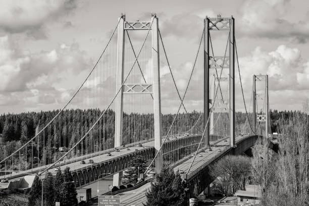 tacoma narrows bridge - puget sund stock-fotos und bilder